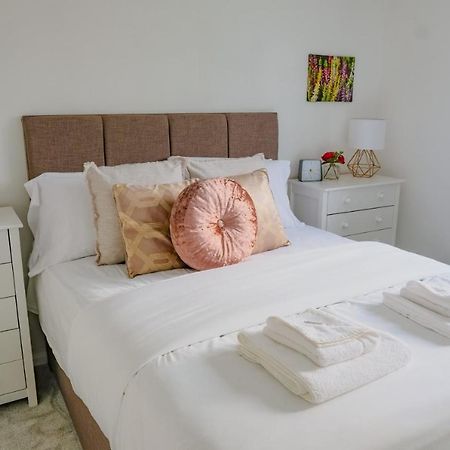 Modern & Artistic Design Humphreys Lodge - Sleep 6 CBG Esterno foto