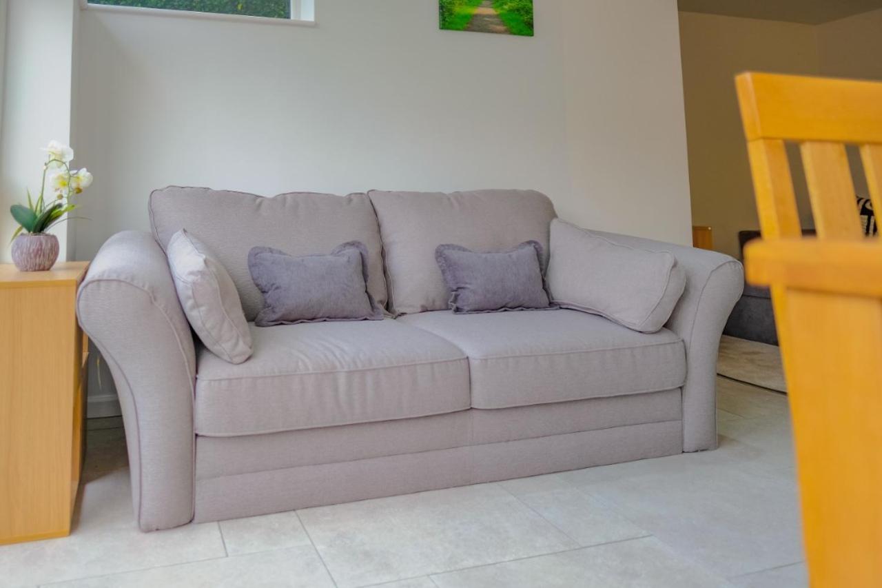 Modern & Artistic Design Humphreys Lodge - Sleep 6 CBG Esterno foto